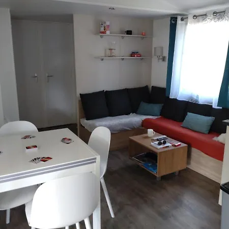 Campingplatz Prendre Un Bol D'air A Sur Mer