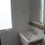 Prendre Un Bol D'air A Sur Mer مكان تخييم